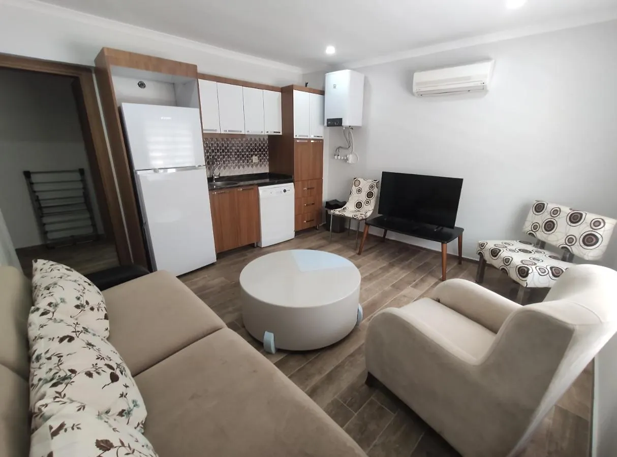 Hadrian Apart Hotel And Hostel Antalya