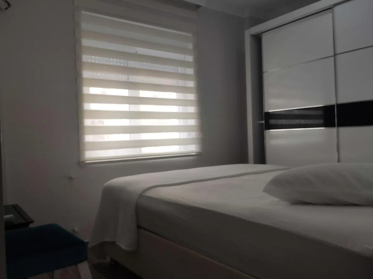Hadrian Apart Hotel And Hostel Antalya